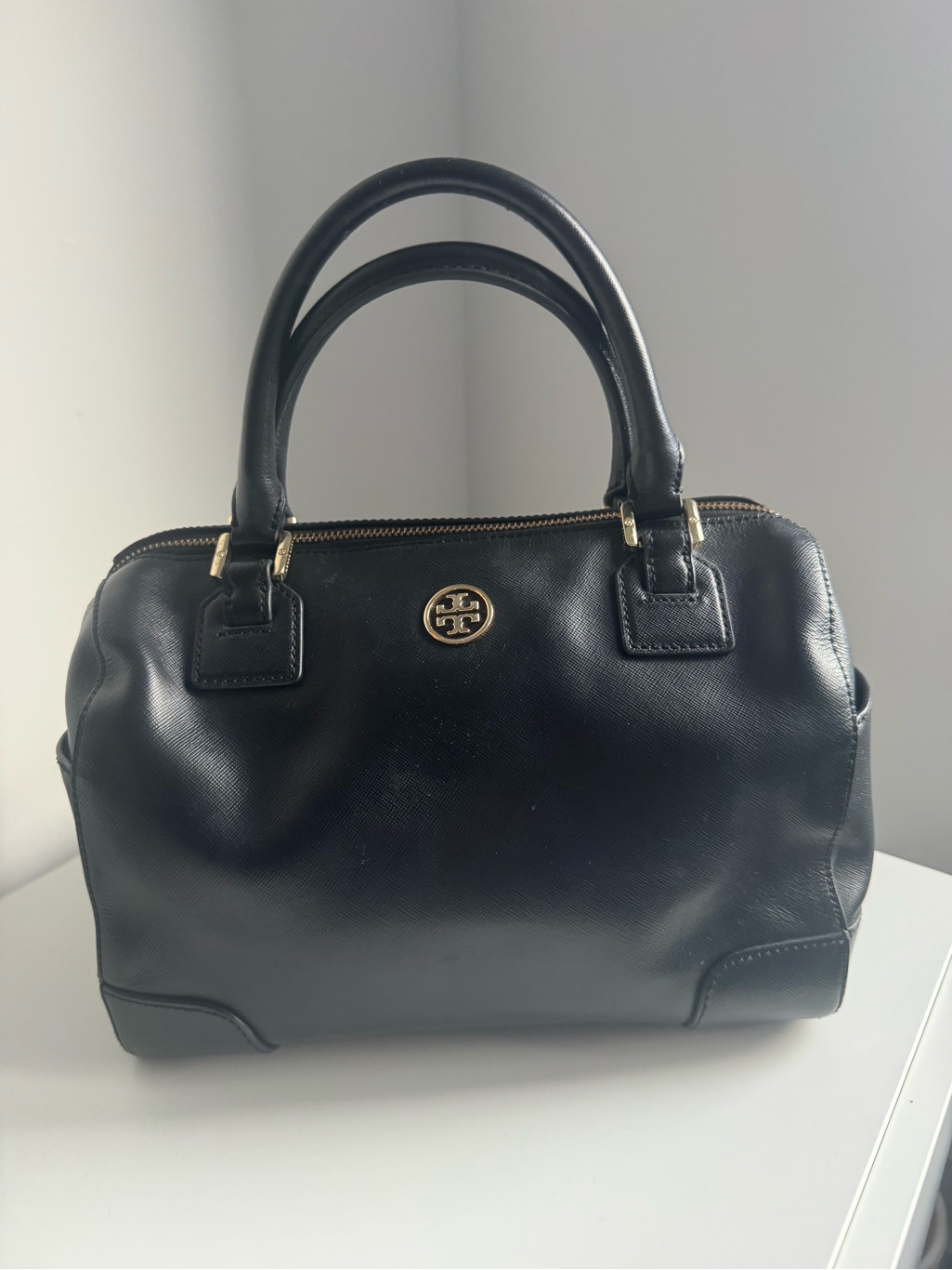 Authentic Vintage Tory Burch Black Pebbled Leather Satchel | Gold Hardware